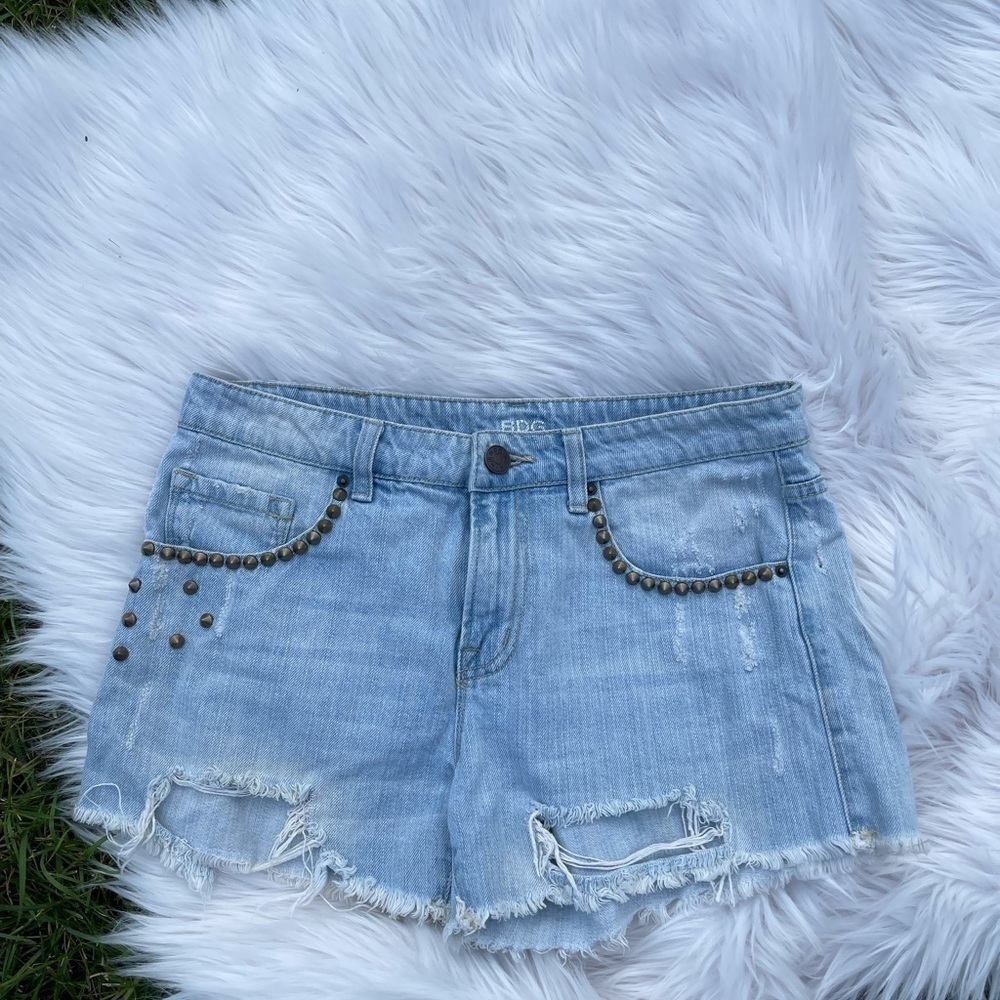 EUC BDG midrise cut off distressed denim shorts​​​​​​​​​​​​​
